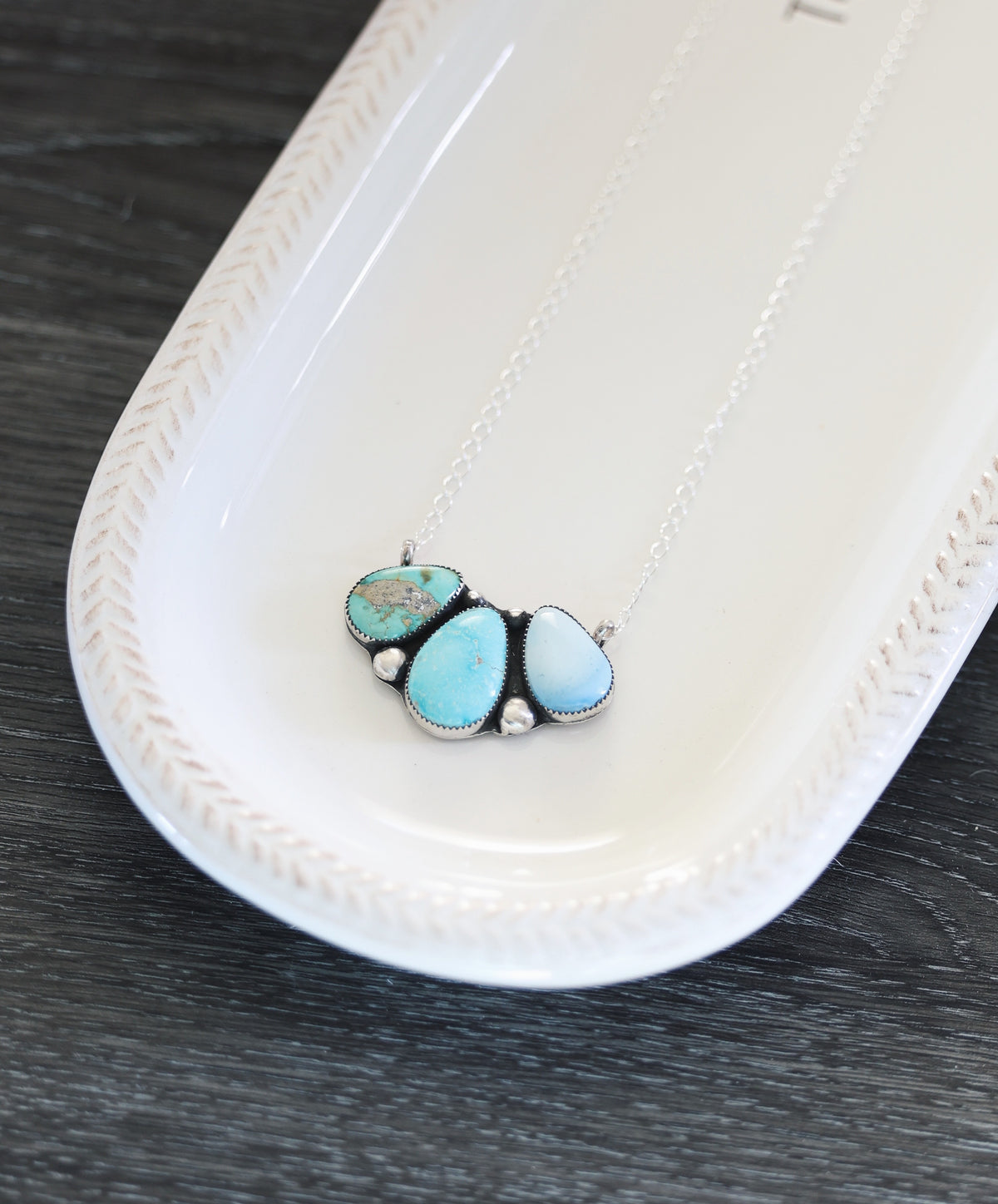 Chunky 3 Stone Bar Style Necklace