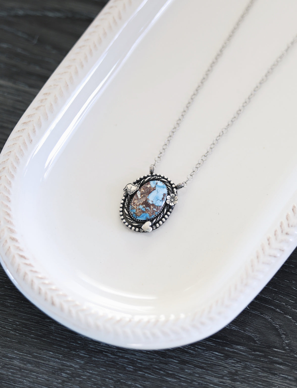 Golden Hills Detailed Border Pig Necklace