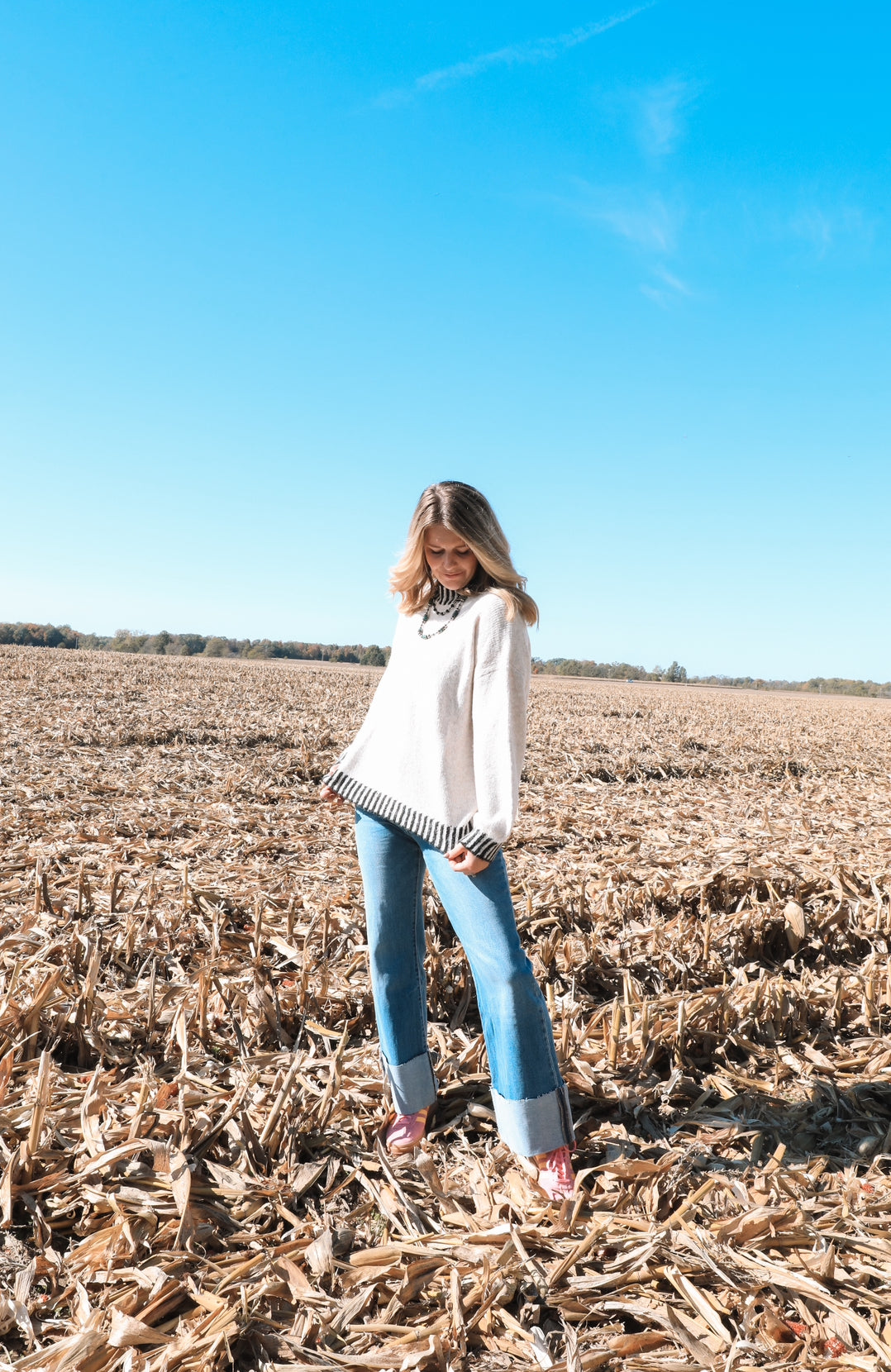 KanCan Light Wash High Waisted Show Mom Jeans