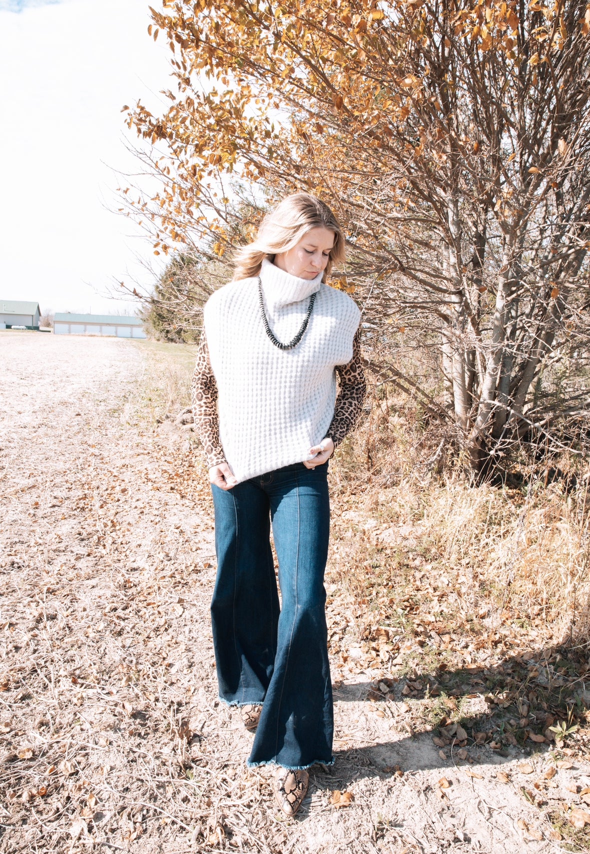 Outmeal Turtleneck Waffle Knit Vest Sweater