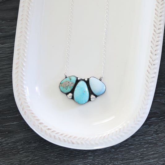 Chunky 3 Stone Bar Style Necklace